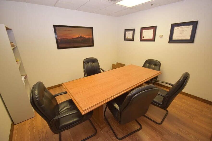 More Photos Of 215 MAIN STREET ZEILGLER BUILING, West Bend Office For Lease