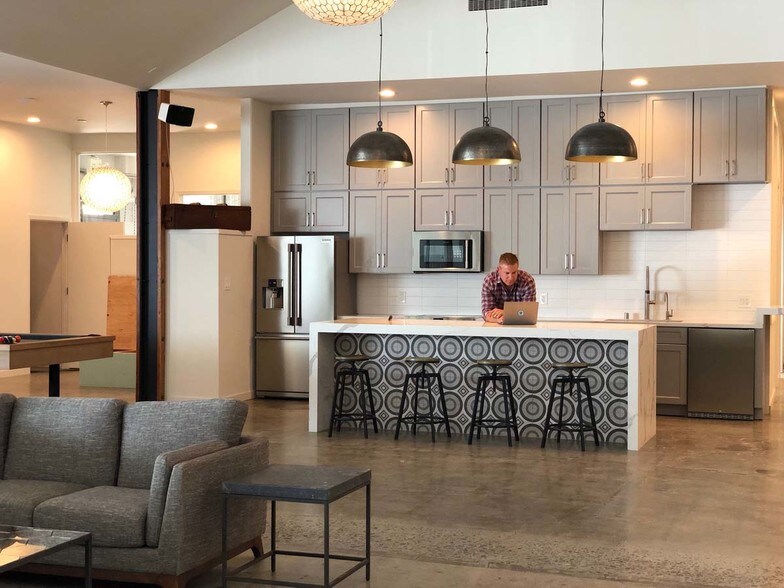 More Photos Of 4200 Broadway, Oakland Office For Lease