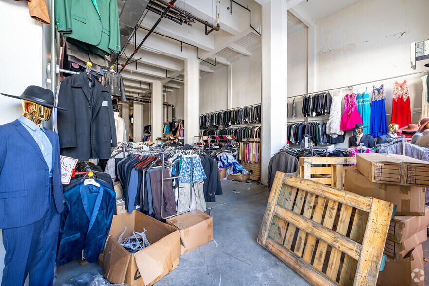 More Photos Of 746 S Los Angeles St, Los Angeles General Retail For Sale