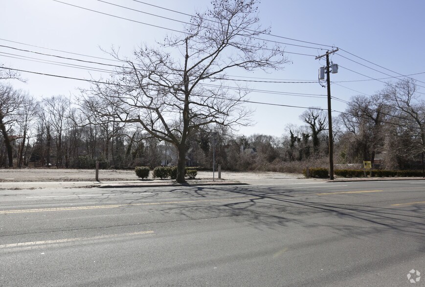 More Photos Of 1600 Montauk Hwy, Oakdale Land For Lease
