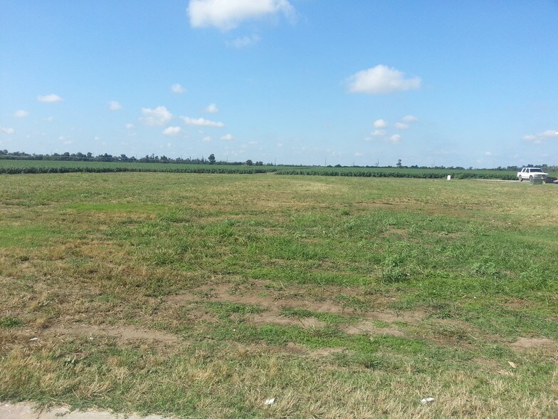 Primary Photo Of 1209 Lawrence St, Sikeston Land For Sale