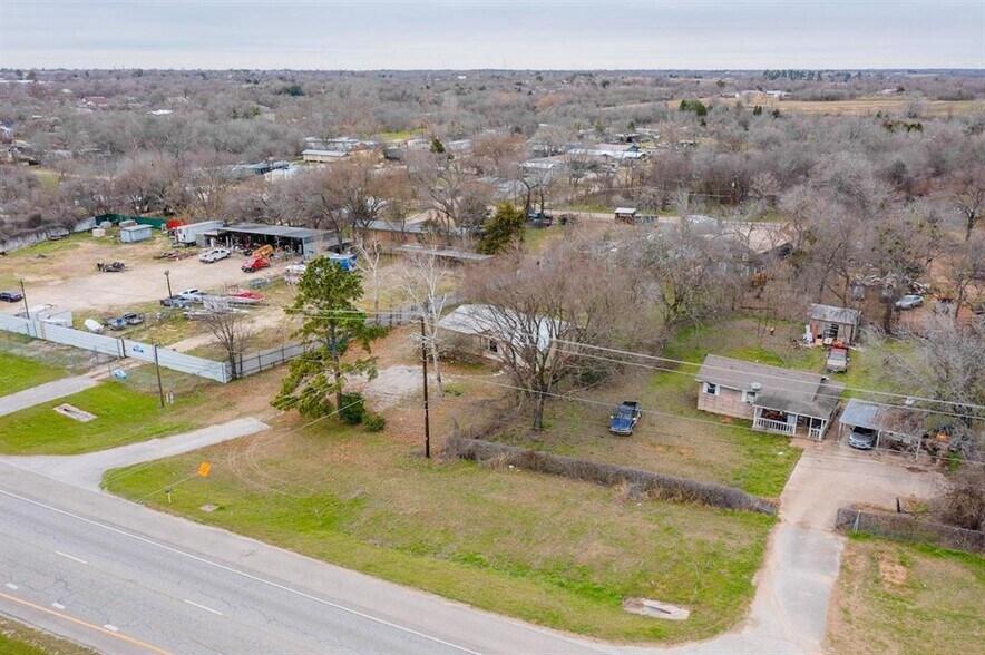 More Photos Of 262 Highway 290 E, Elgin Specialty For Sale