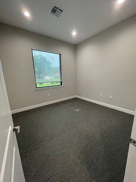 More Photos Of 4220 Cartwright Rd, Missouri City Medical For Sale