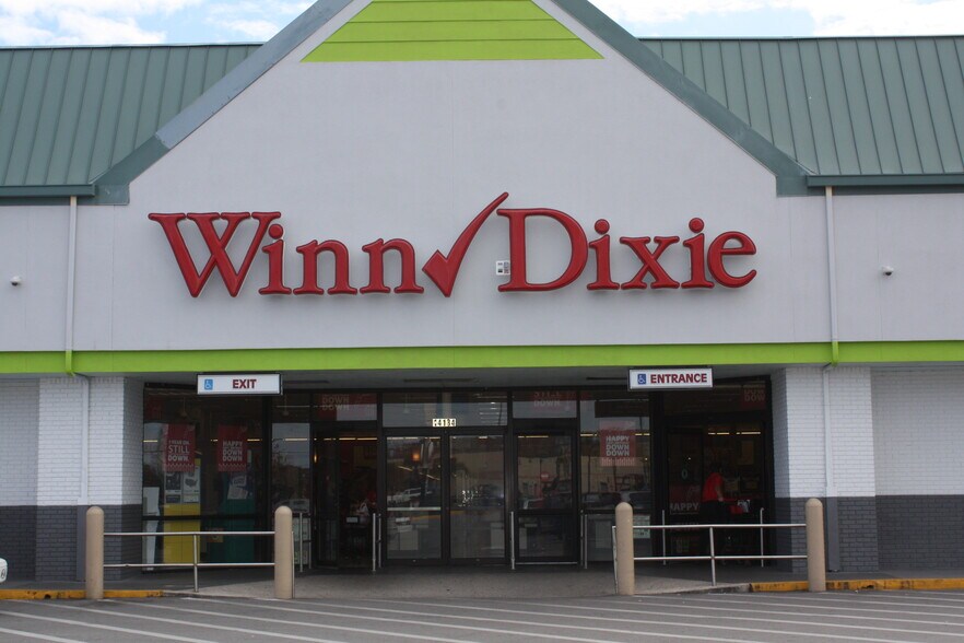 More Photos Of 14166-15150 Us Highway 19, Hudson Unknown For Lease