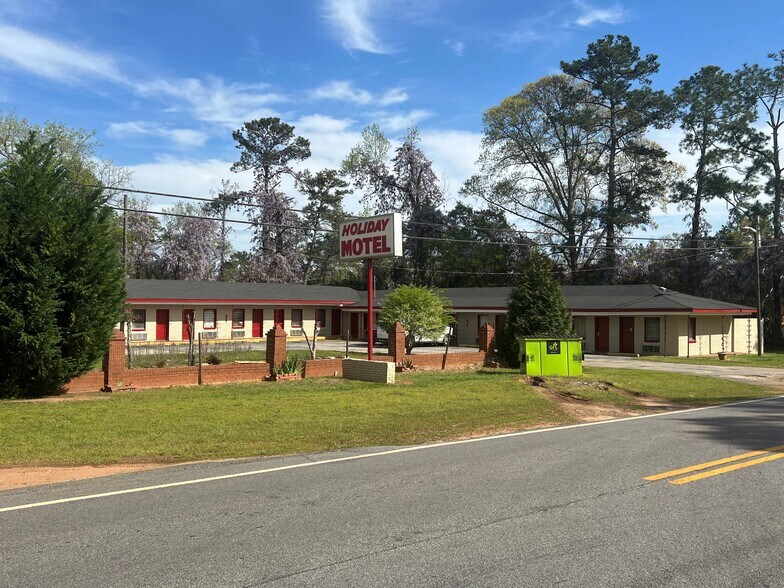 Primary Photo Of 5295 Indian Trl, Thomaston Hotel For Sale