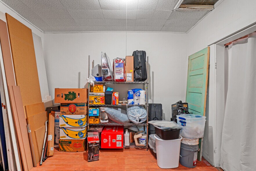 More Photos Of 10108 Socorro Dr, El Paso General Retail For Sale