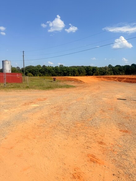 More Photos Of 24546 AL Highway 14, Aliceville Flex For Sale