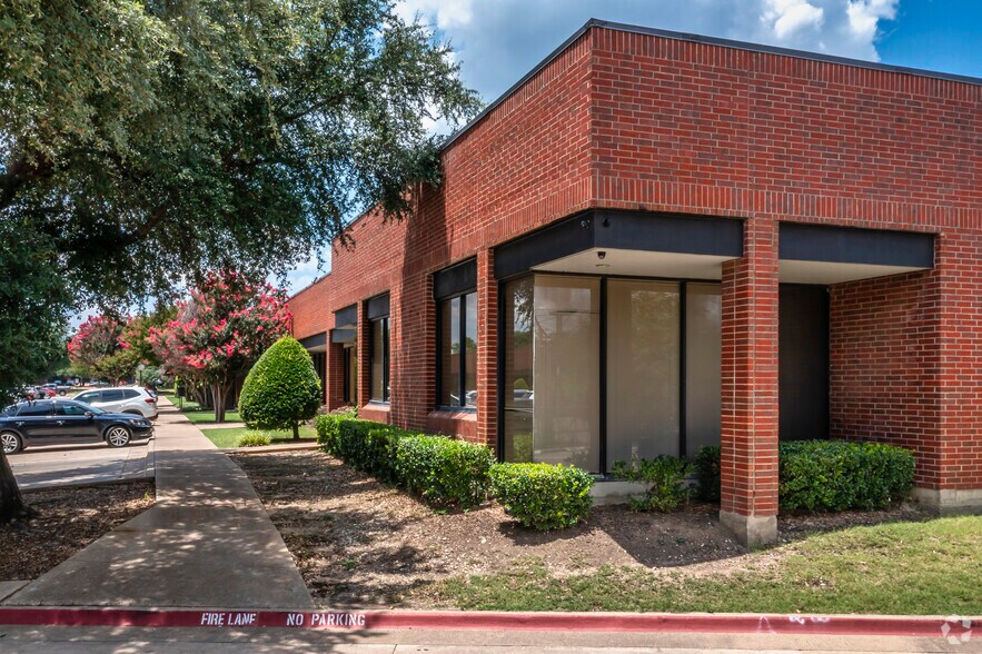 More Photos Of 1201 S Sherman St, Richardson Light Distribution For Lease