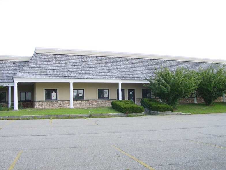 Primary Photo Of 7 Green Tree Dr, South Burlington Warehouse For Lease