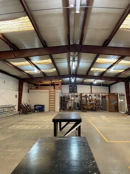 More Photos Of 7524 Fairfield Rd, Columbia Industrial For Sale