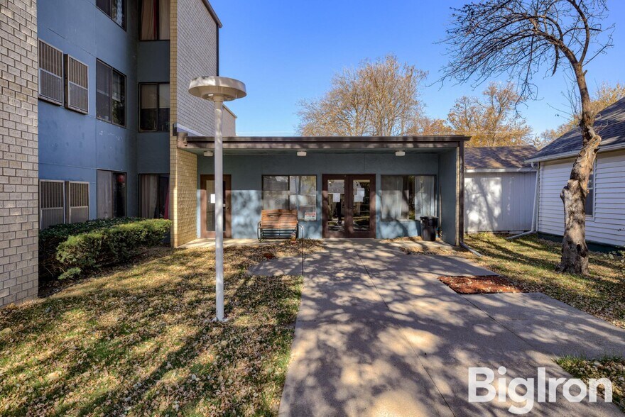 More Photos Of 130 S 5th St, Hebron Apartments For Sale