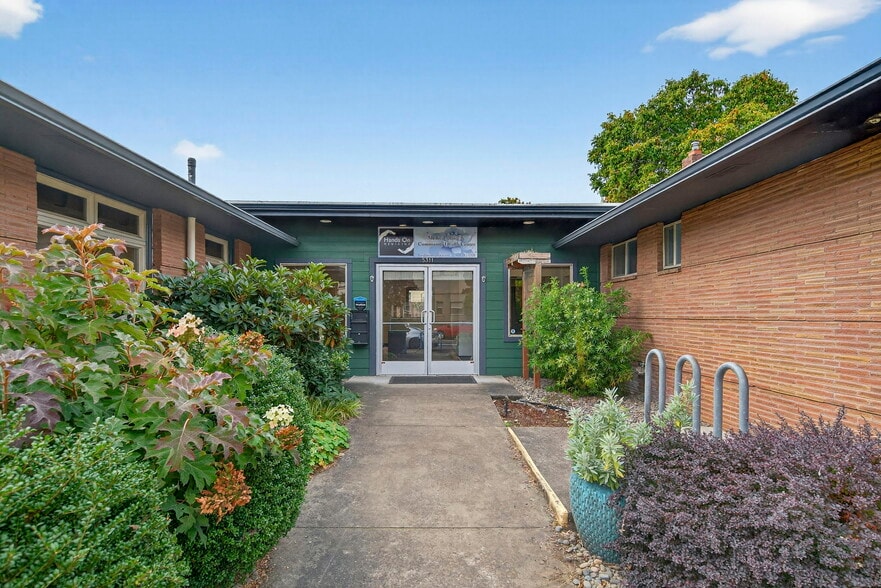 More Photos Of 5311-5315 N Vancouver Ave, Portland Medical For Sale