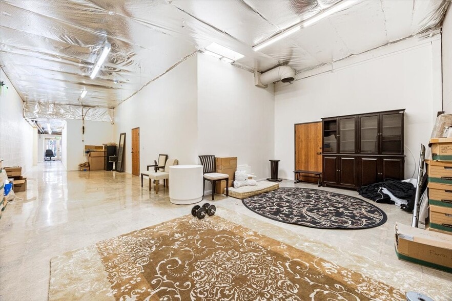 More Photos Of 2320 Cotner Ave, Los Angeles Loft Creative Space For Sale