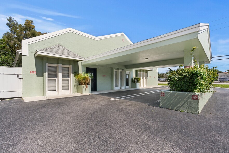 More Photos Of 13455 S Military Trl, Delray Beach Medical For Lease