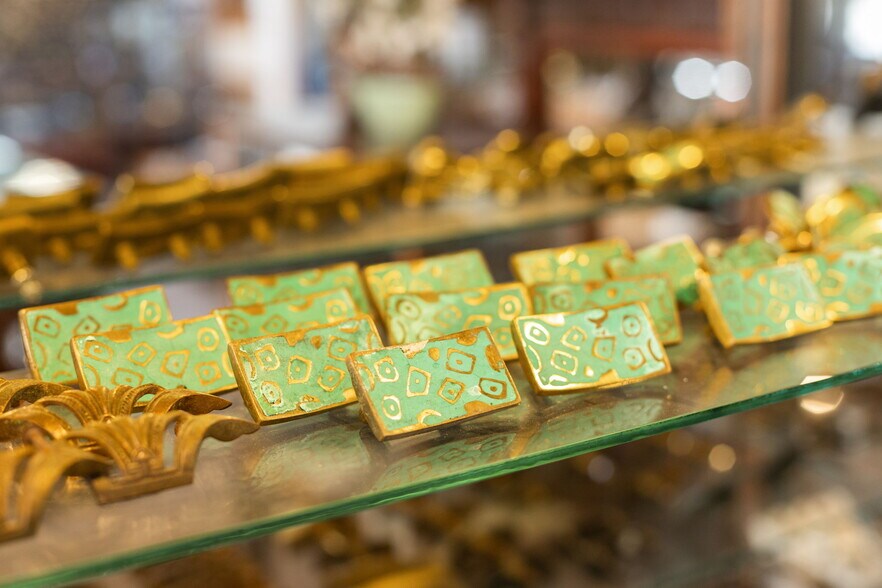 More Photos Of 1901 W Alabama St, Houston Freestanding For Sale