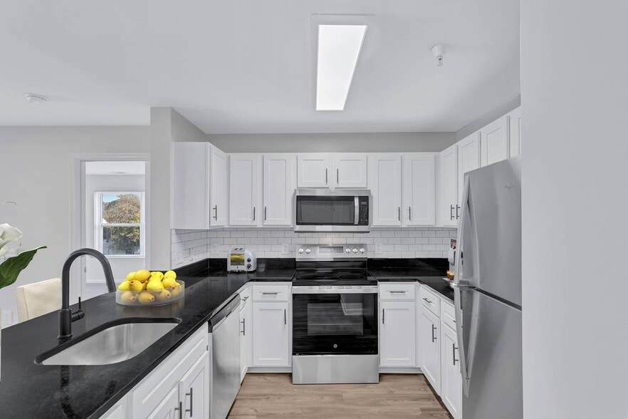 More Photos Of 10095 Washington Blvd, Laurel Apartments For Lease