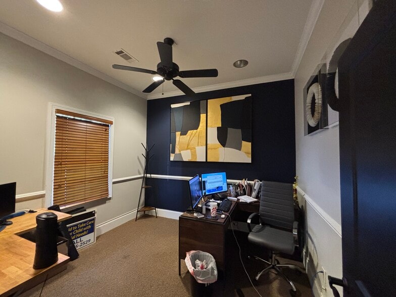 More Photos Of 3985 Arkwright Rd, Macon-Bibb Office For Sale