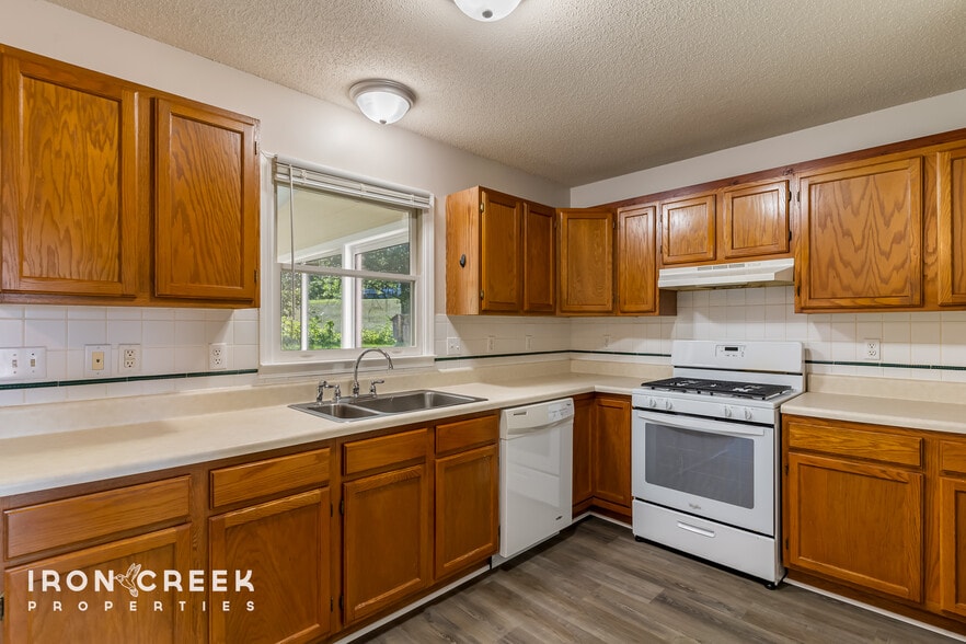 More Photos Of 2147 Brevard Rd, Arden Apartments For Sale