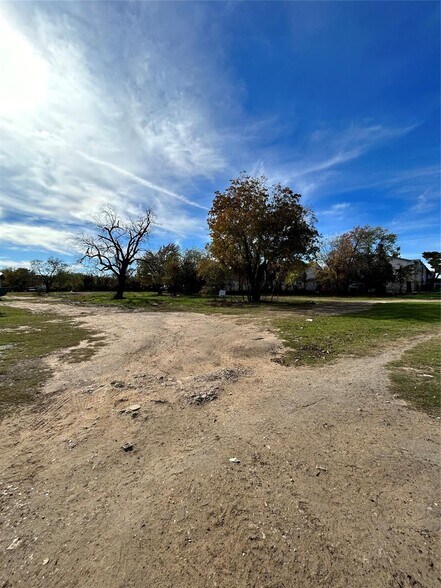 More Photos Of 5220 E Lancaster Ave, Fort Worth Land For Sale