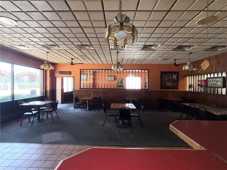 More Photos Of 24 Oneida St, Oneonta Restaurant For Sale