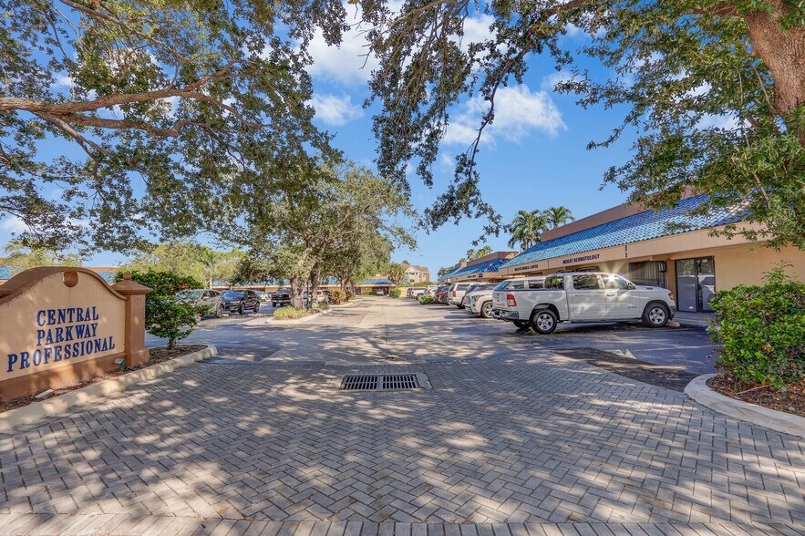 More Photos Of 955 SE Central Pky, Stuart Office For Lease