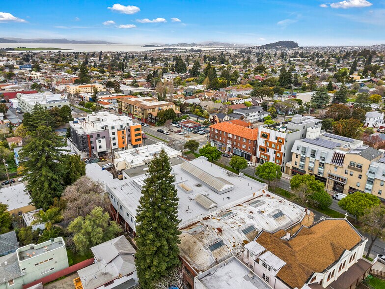 More Photos Of 1716-1732 University Ave, Berkeley Apartments For Sale
