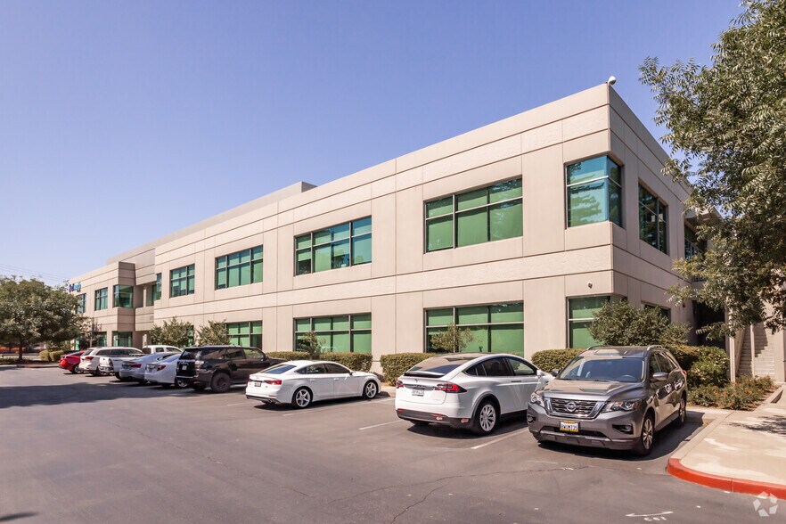 More Photos Of 8775 Folsom Blvd, Sacramento Office For Sale