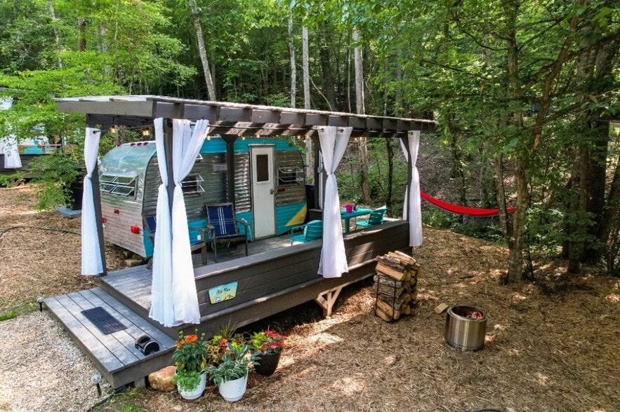 More Photos Of 38 Camp Ultima Blvd, Franklin Hospitality For Sale