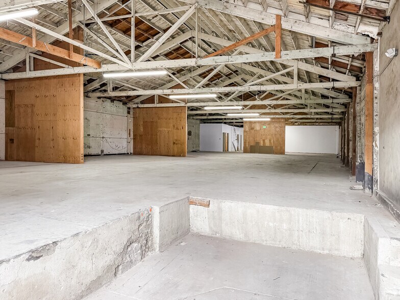 More Photos Of 1314 James M Wood Blvd, Los Angeles Warehouse For Lease