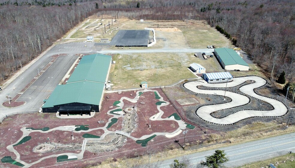 More Photos Of 1171 Main St, Gouldsboro Sports And Entertainment For Sale