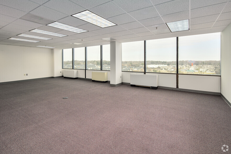 More Photos Of 10210 Greenbelt Rd, Lanham Office For Sale