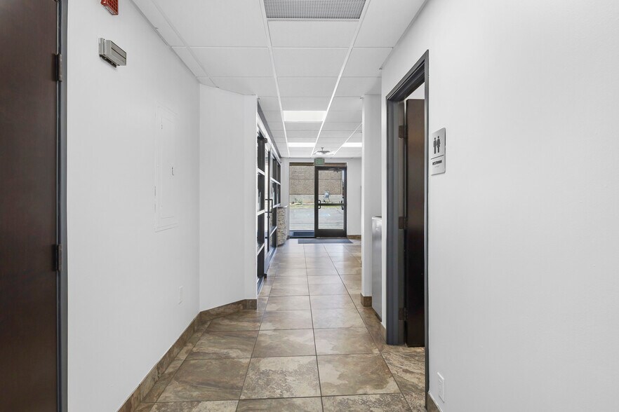 More Photos Of 9025 E Kenyon Ave, Denver Office For Lease