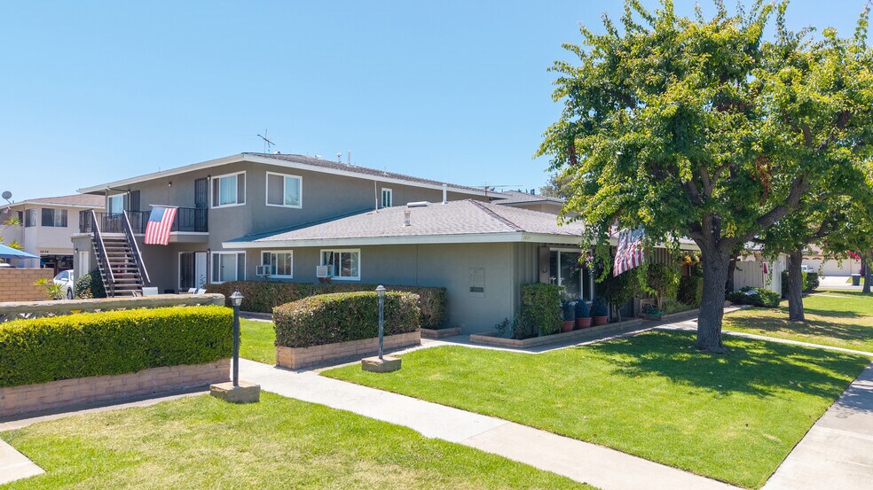 More Photos Of 1635 Coriander Dr, Costa Mesa Apartments For Sale