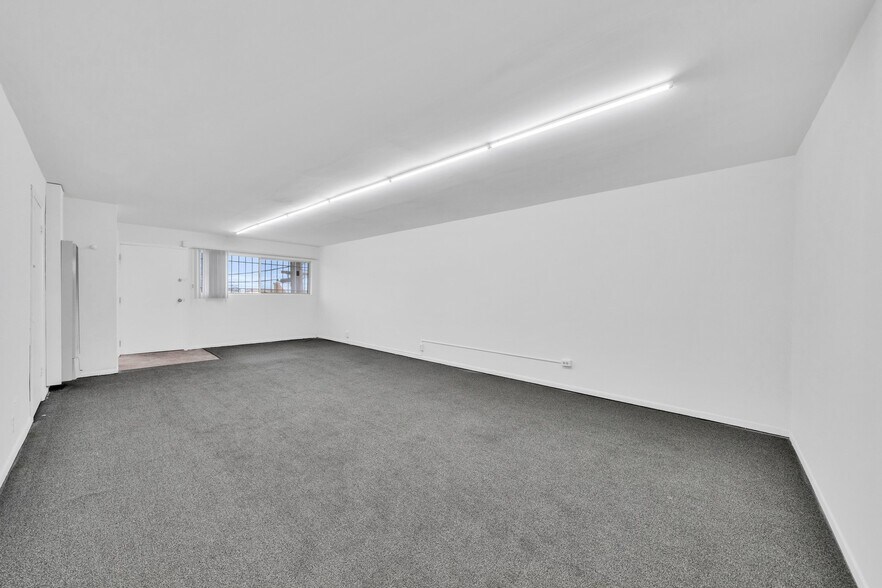 More Photos Of 2402-2610 W Imperial Hwy, Hawthorne Storefront Retail Office For Lease