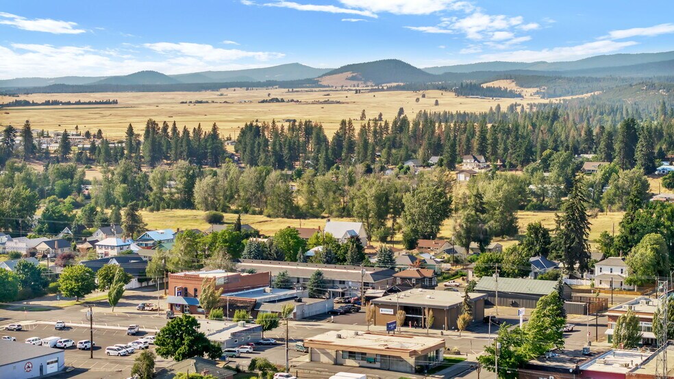 More Photos Of 226 W Broadway St, Goldendale Apartments For Sale