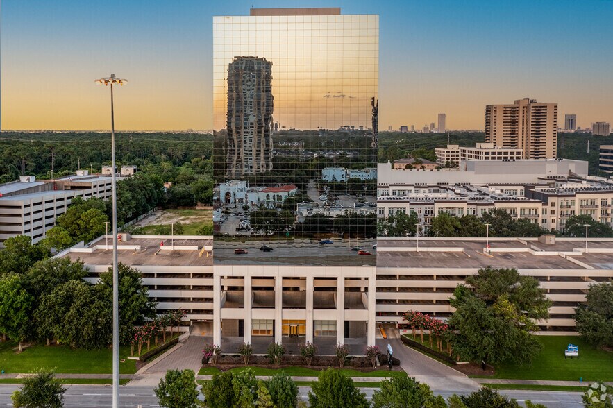 More Photos Of 1233 West Loop S, Houston Office For Lease