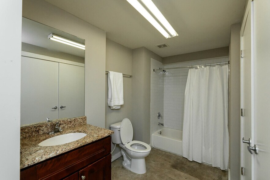 More Photos Of , Memphis Multifamily For Sale