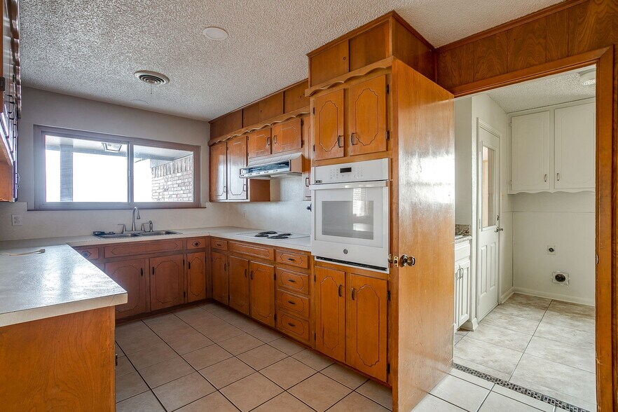 More Photos Of 938 County Road 3341, Paradise Land For Sale