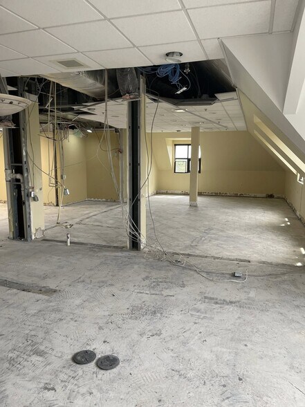 More Photos Of 1311 S Main St, Mount Airy Unknown For Lease
