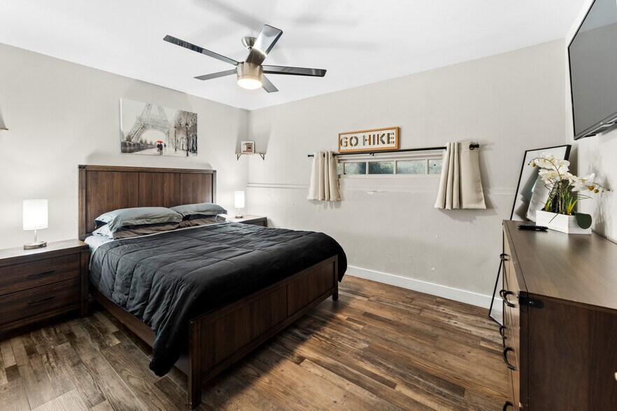 More Photos Of , Julian Unknown For Sale