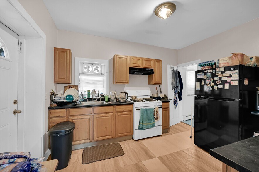 More Photos Of , Mamaroneck Unknown For Sale