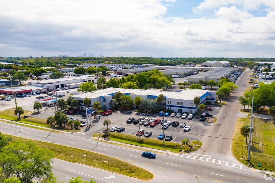 More Photos Of 5118 N 56th St, Tampa Office For Lease