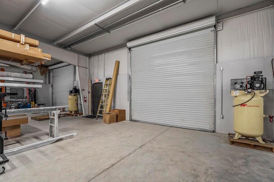 More Photos Of 12446 State Highway 205, Lavon Flex For Sale