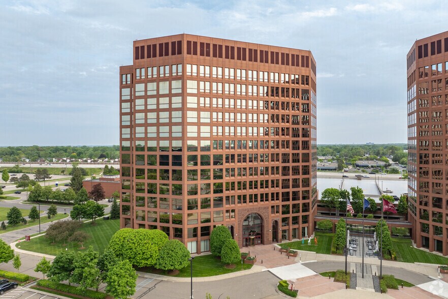 Primary Photo Of 101 W Big Beaver Rd, Troy Office For Lease