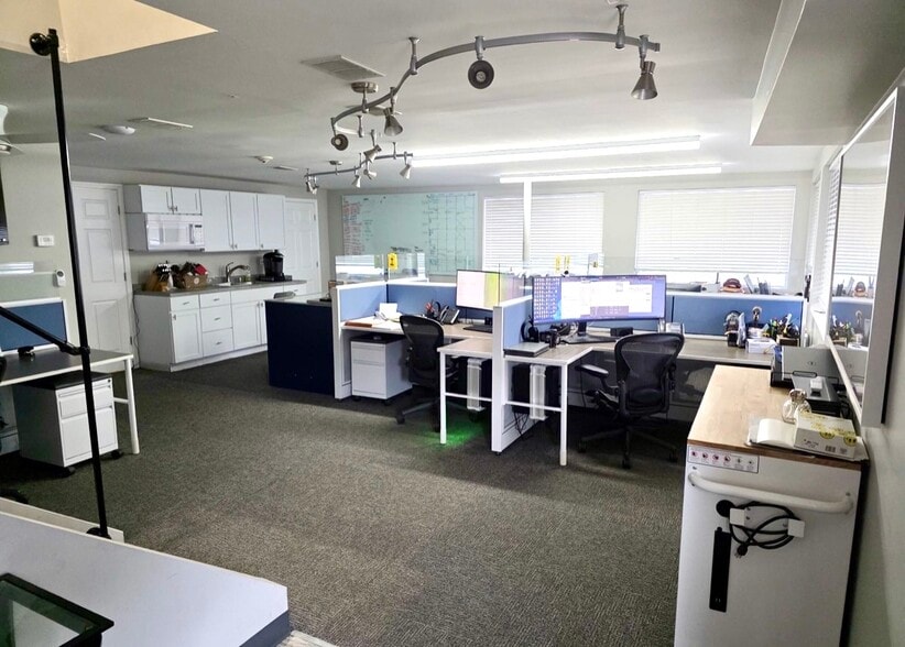 More Photos Of 14001 W Illinois Hwy, New Lenox Industrial For Sale