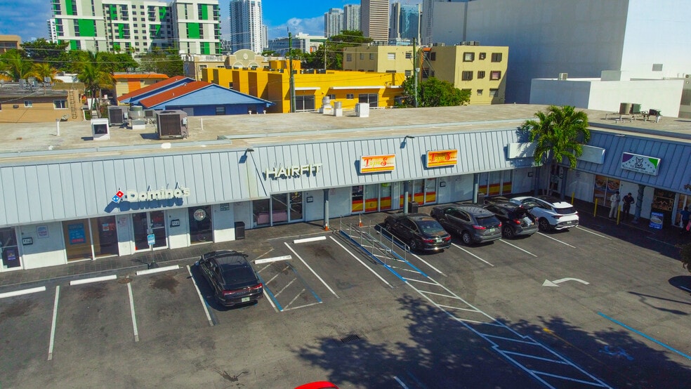 More Photos Of 441-455 SW 8th St, Miami Storefront Retail Office For Sale
