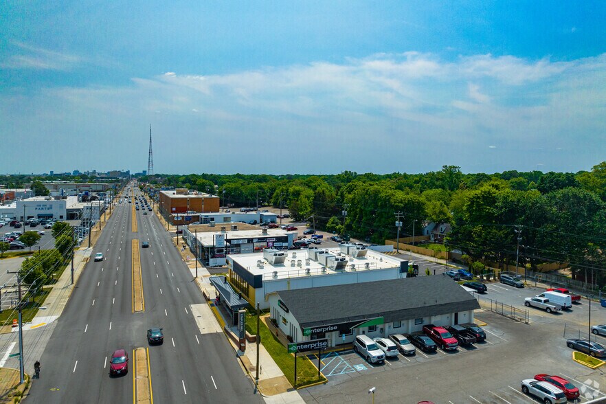 More Photos Of 4711 W Broad St, Richmond Freestanding For Sale
