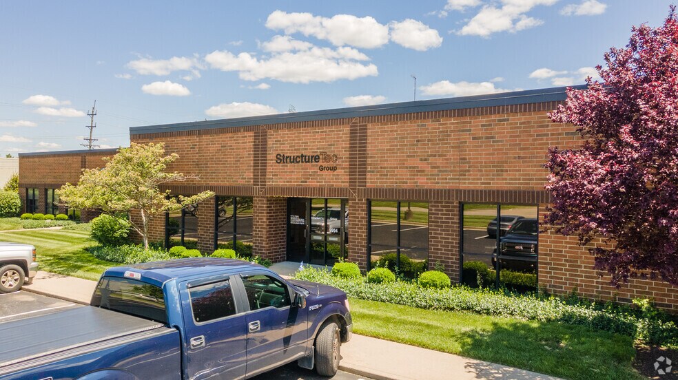 More Photos Of 9990-10020 International Blvd, Cincinnati Research And Development For Lease