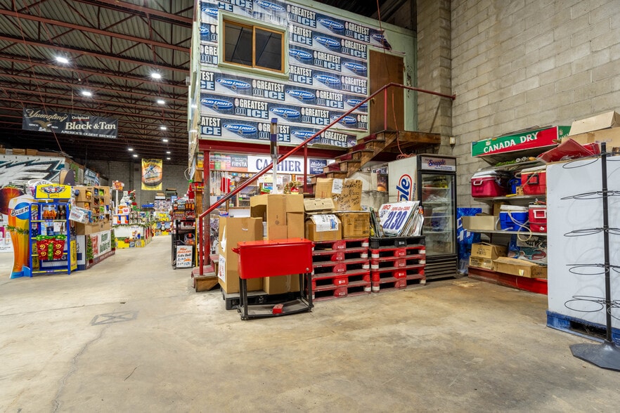 More Photos Of 7040 State Rd, Philadelphia Warehouse For Sale
