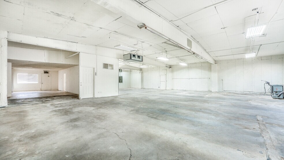 More Photos Of 343 N Clark Ave, Pomona Warehouse For Sale
